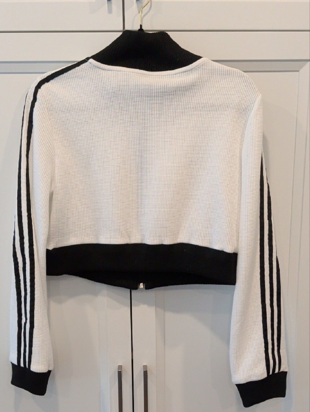 BNWOT Adidas White and Black Cropped Bomber Zip Top - Picture 6 of 6
